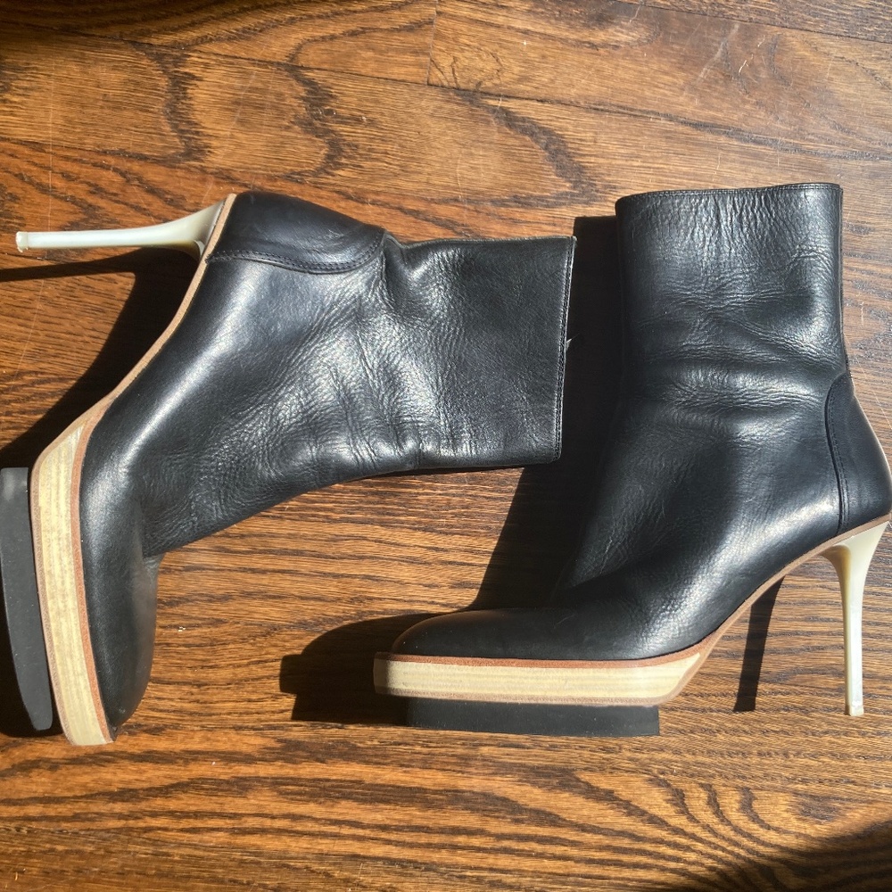 Rare Ann Demeulemeester Black Leather Boots, Ivory Heels size 39
